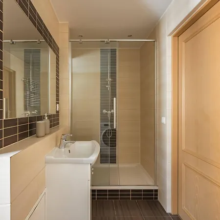 Апартаменты Eudora - 3Br Apartment For 8 - Old Town *